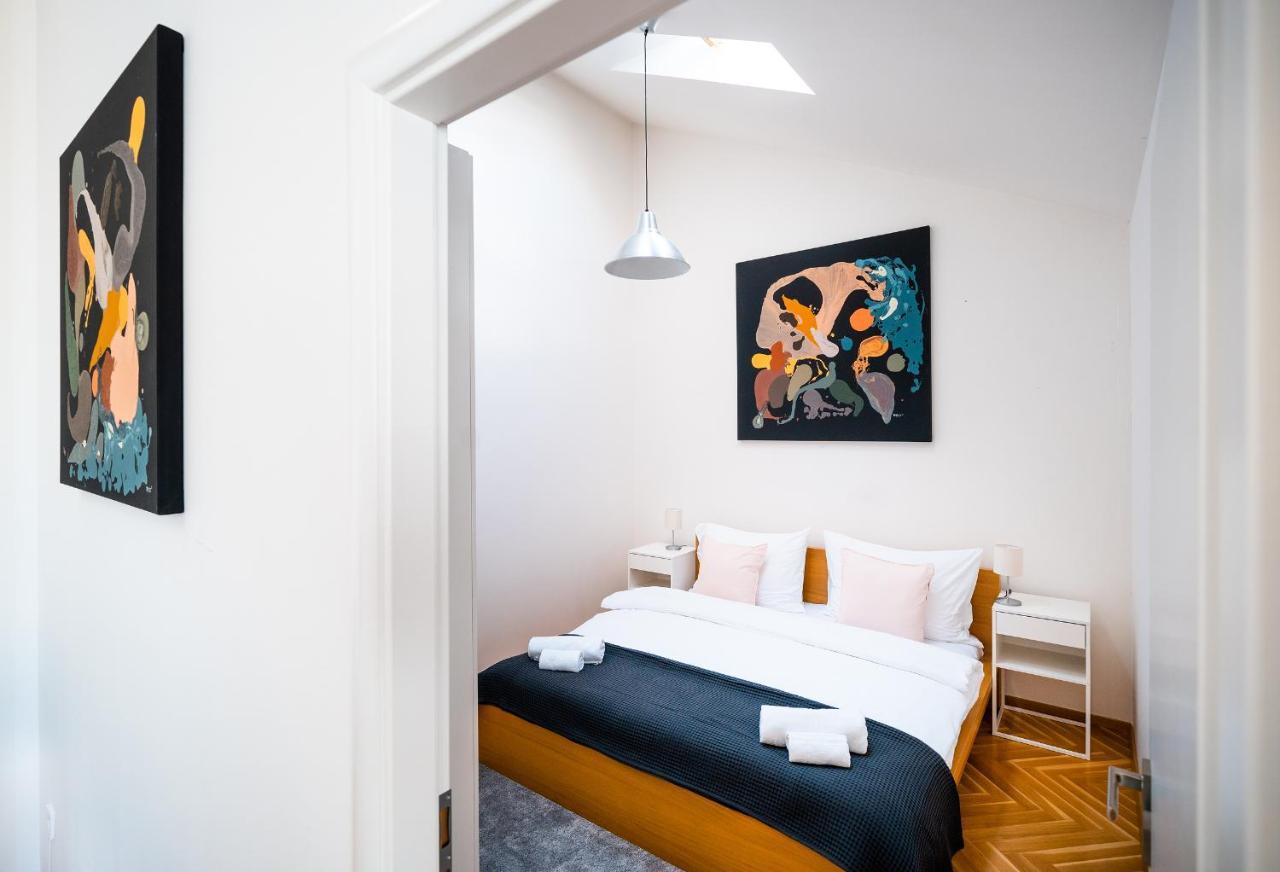 Luxurious Woodrow Wilson Apt In Prague Centre Экстерьер фото