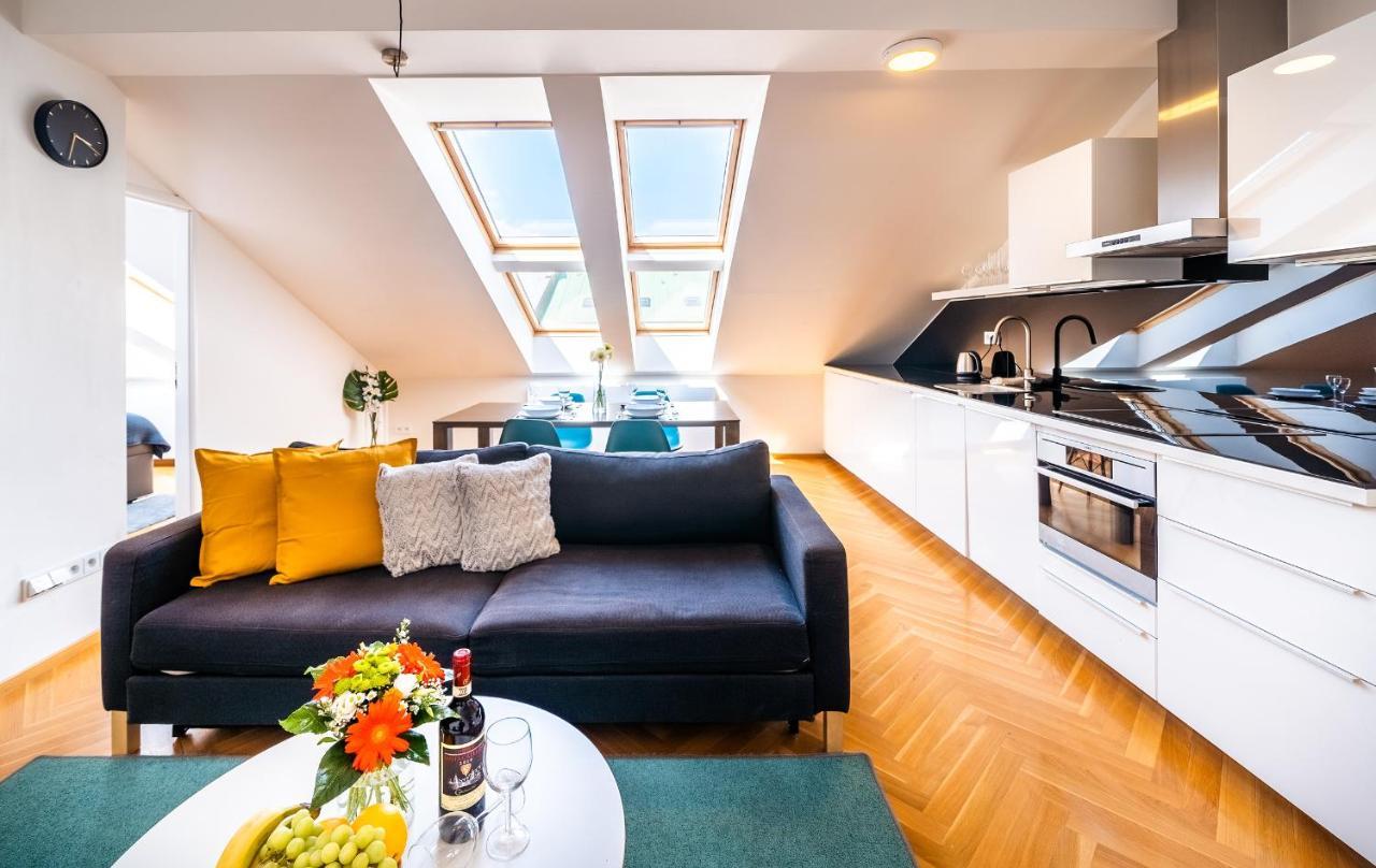 Luxurious Woodrow Wilson Apt In Prague Centre Экстерьер фото