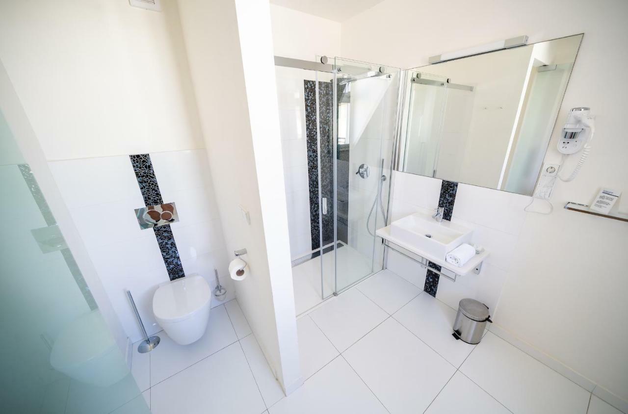 Luxurious Woodrow Wilson Apt In Prague Centre Экстерьер фото